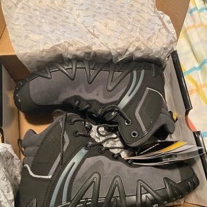 TERRA BOOTS MEN BLACK, GREY AND TOUCH OF YELLOW . WORK BOOTS COMFORTABLE